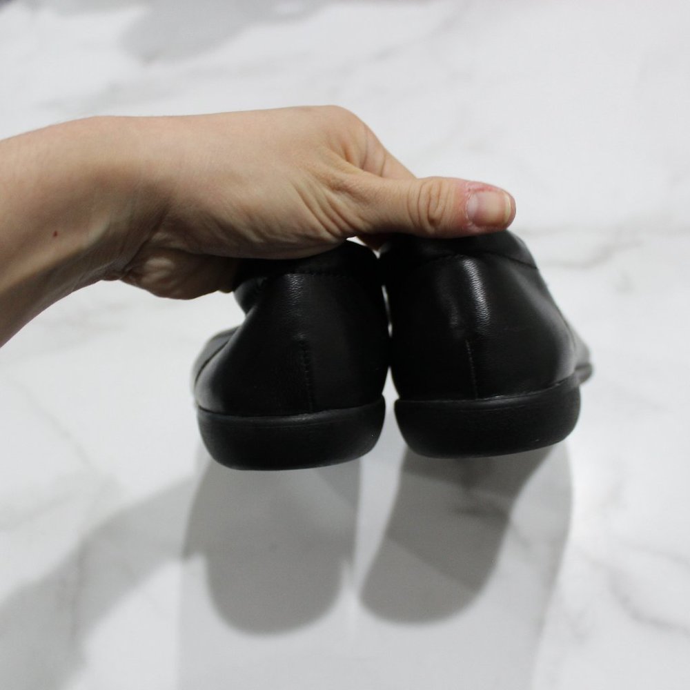 Naturalizer Flexy Black Leather Flats sz 7.5 - Picture 3 of 9